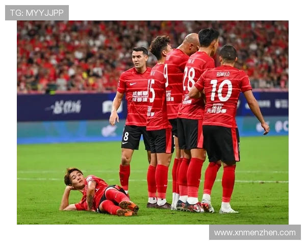 成都足球队整体压制战术解析与实战应用探讨